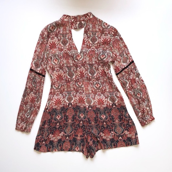 Adelyn Rae Parsley Short Romper Size Small - Picture 1 of 5